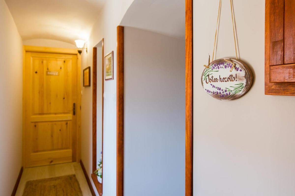 Bakony-Cinca Vendeghaz Otel Szentgál Dış mekan fotoğraf