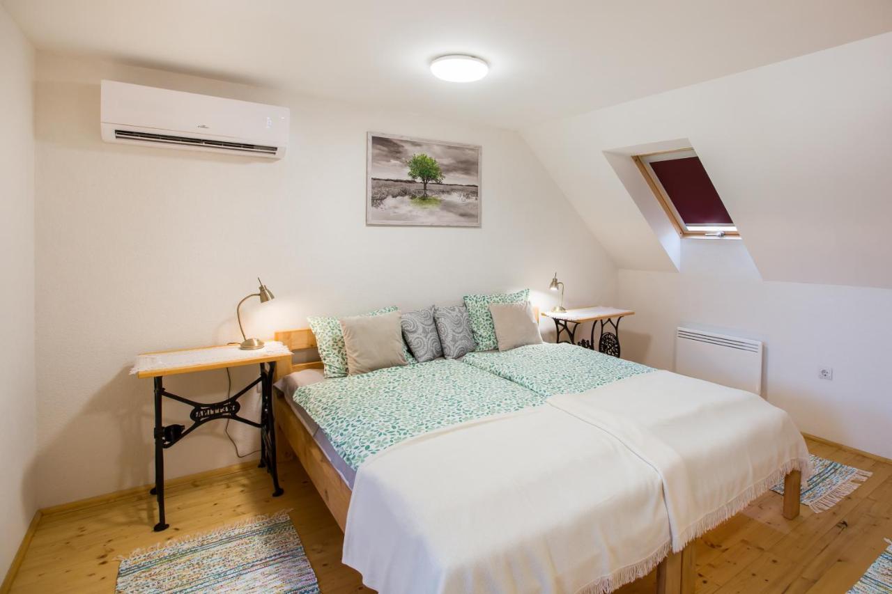 Bakony-Cinca Vendeghaz Otel Szentgál Dış mekan fotoğraf